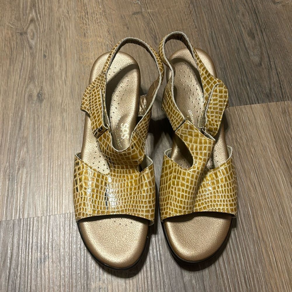SAS Tripad Comfort Women's Slingback Sandals Size 10.5 N Yellow Snake Print